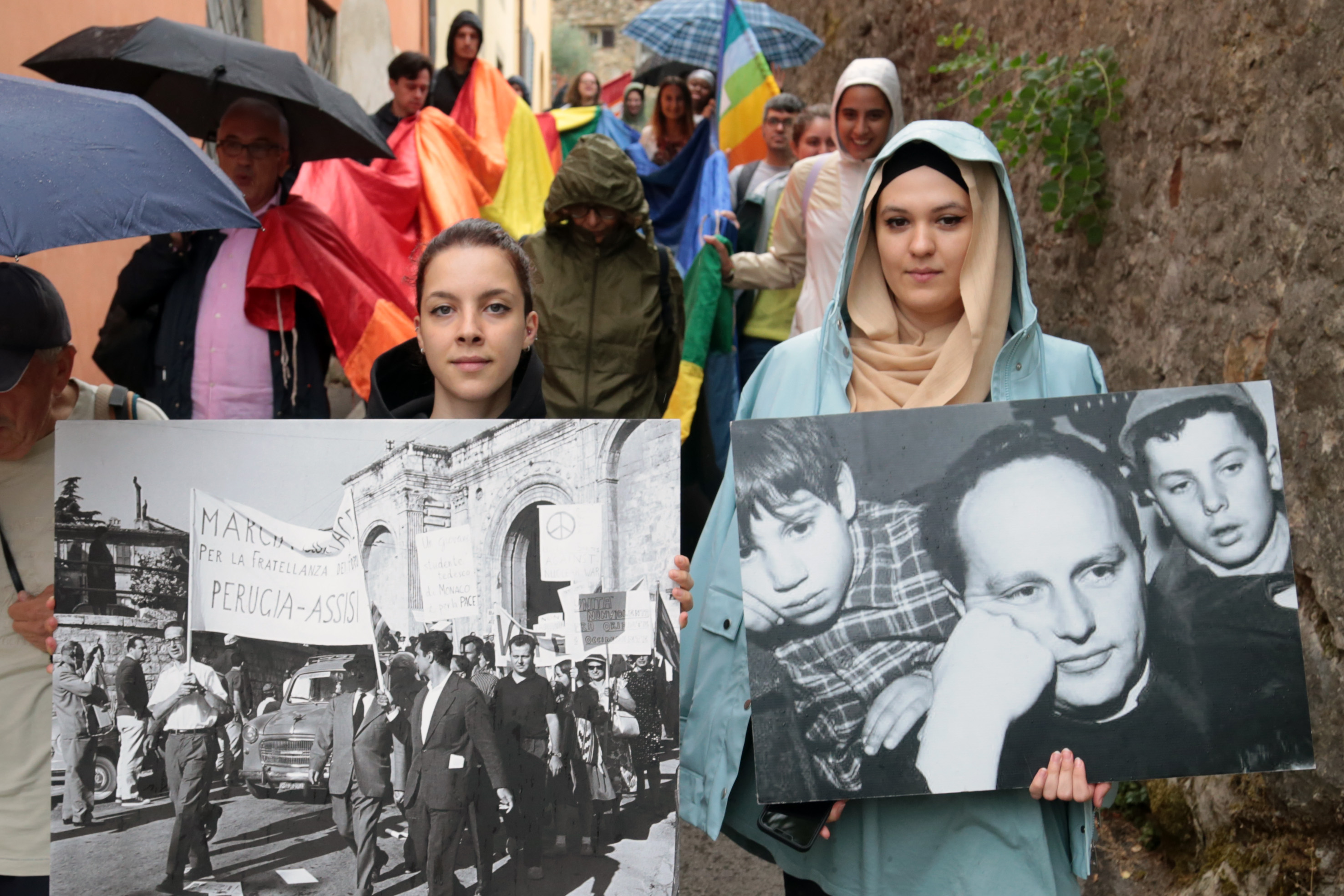 “40 anni di lavoro per la pace” “40 anni di lavoro per la pace”