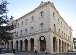 Palazzo della Provincia di Perugia, Alessandro Arienti, 1867 - 1873,   vista da Nord-Ovest.